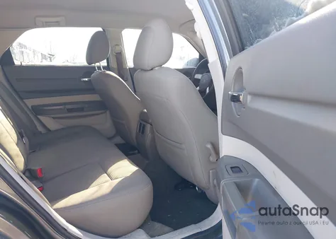 2008 Dodge Magnum z USA, uszkodzony, nr VIN 2D4FV47T08H167861